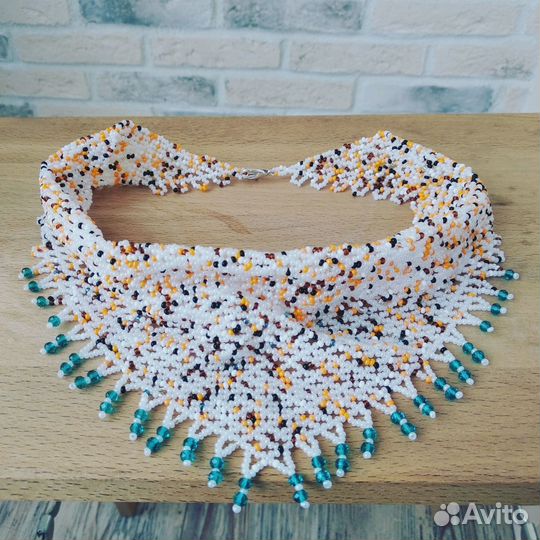 Колье косынка из бисера на шею