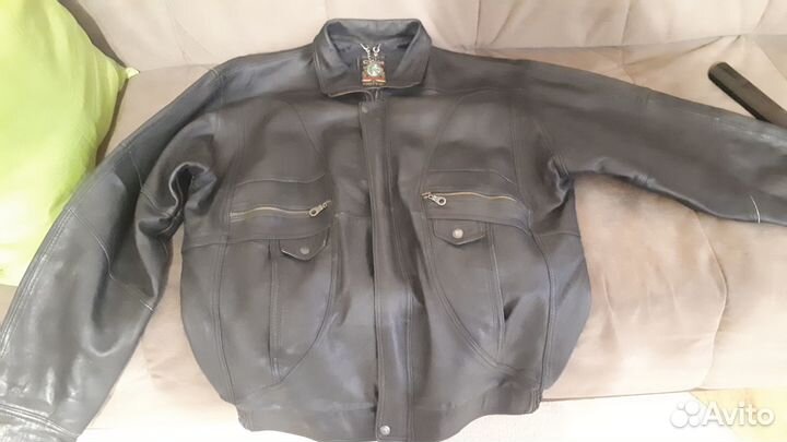 Кожаная куртка 52-54