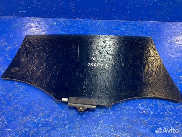 Стекло заднее левое Kia Quoris KH G6DK 290 Л.C