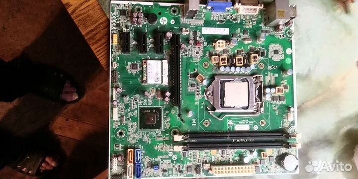 Материнская плата с процессором i3