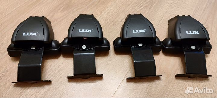 Багажник, комплект адаптеров LUX для гладкой крыши