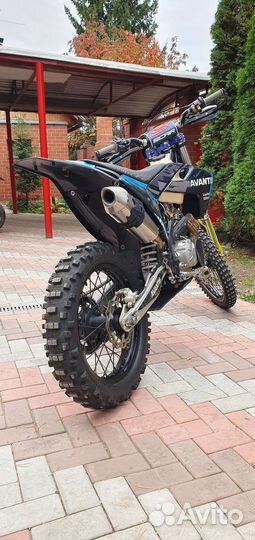 Avantis 250