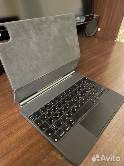 iPad Pro 11 2021 M1 128gb + Magic Keyboard