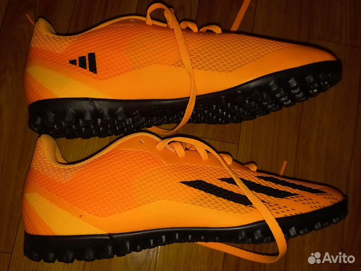 Сороконожки Adidas новые