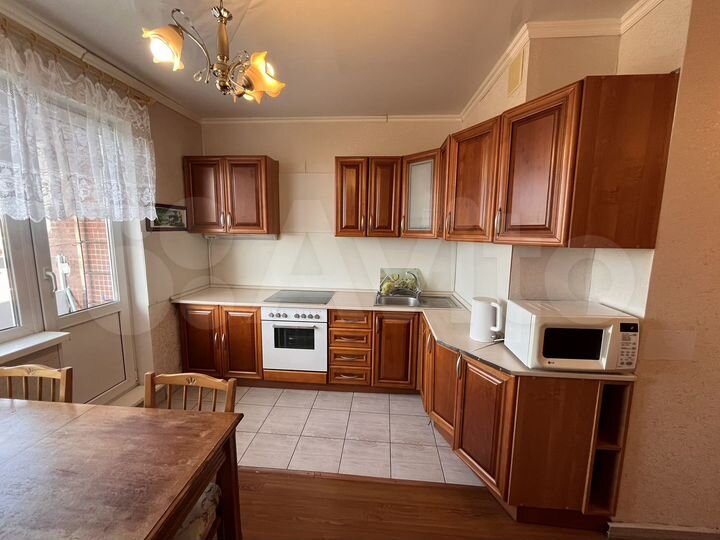 3-к. квартира, 70 м², 13/16 эт.