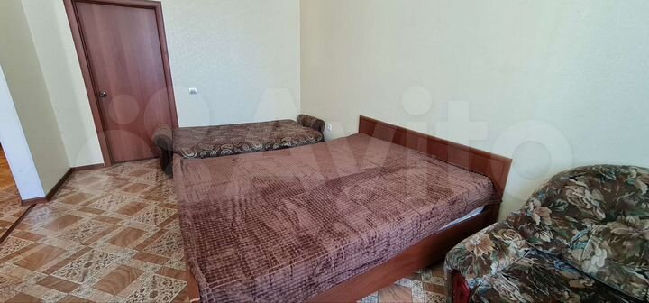 1-к. квартира, 42 м², 1/5 эт.