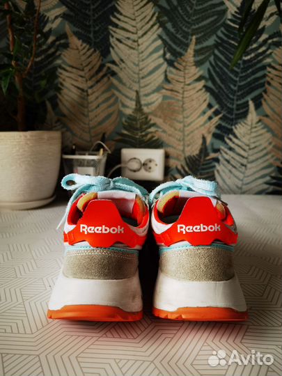 Кроссовки reebok 37