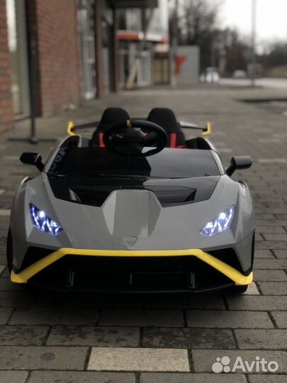Детский электромобиль