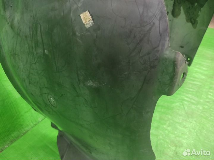 Подкрылок передний правый Dodge Caliber 2006-2011