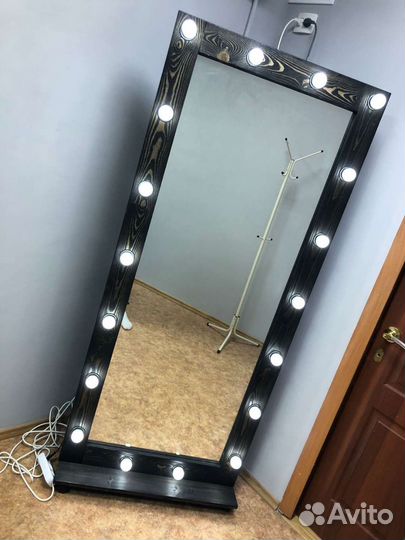 Зеркало гримерное