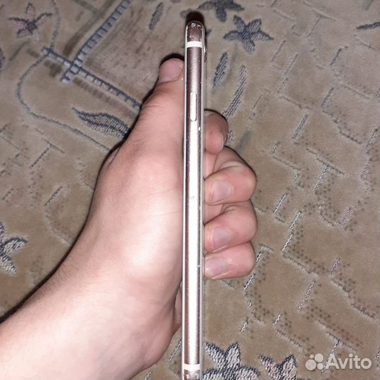 iPhone 8, 64 ГБ