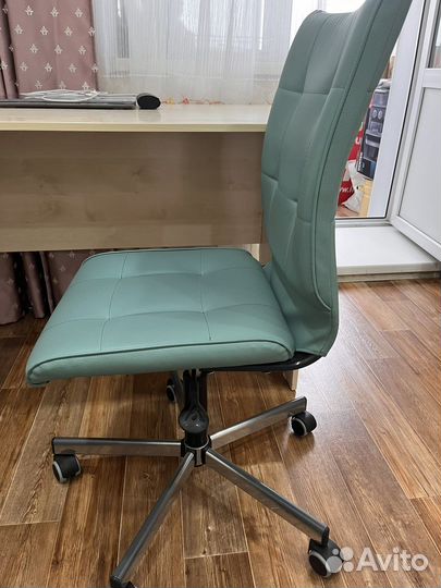 Компьютерное кресло