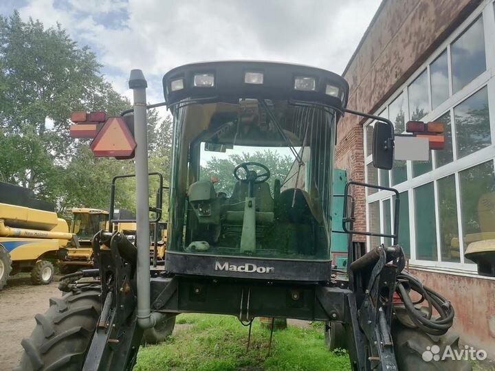 Косилка MacDon М150, 2008