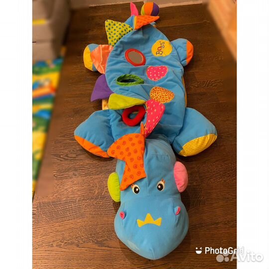 Развивающая мягкаЯ игрушка Boss с застёжко