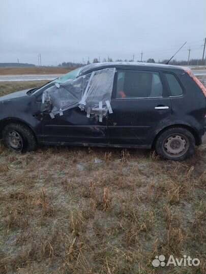Volkswagen Polo 1.2 МТ, 2002, битый, 280 000 км