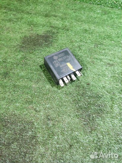 Реле стеклоочистителя Volkswagen Golf 4 AKL 1999