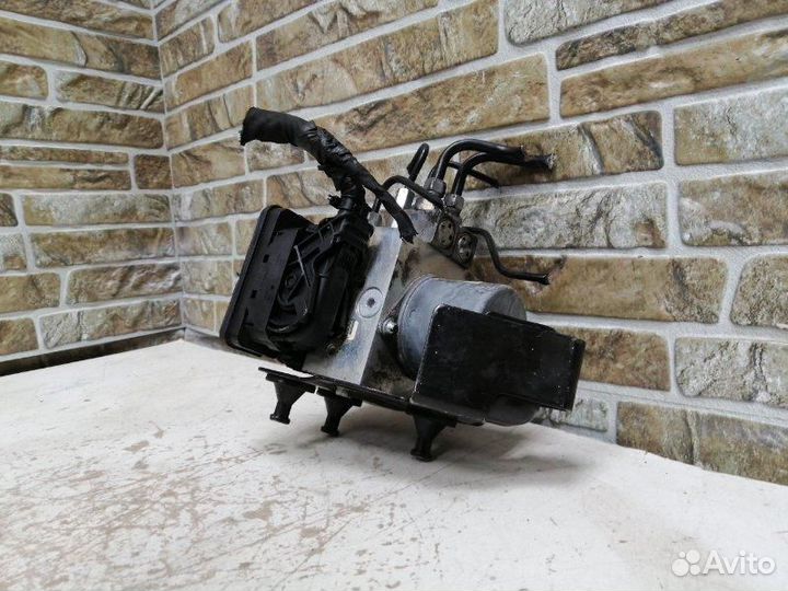 Блок управления тормозами/насос ABS Jeep Grand Che