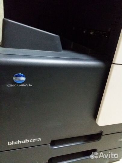 Новая модель цвет. bizhub C257i с автоподатчиком