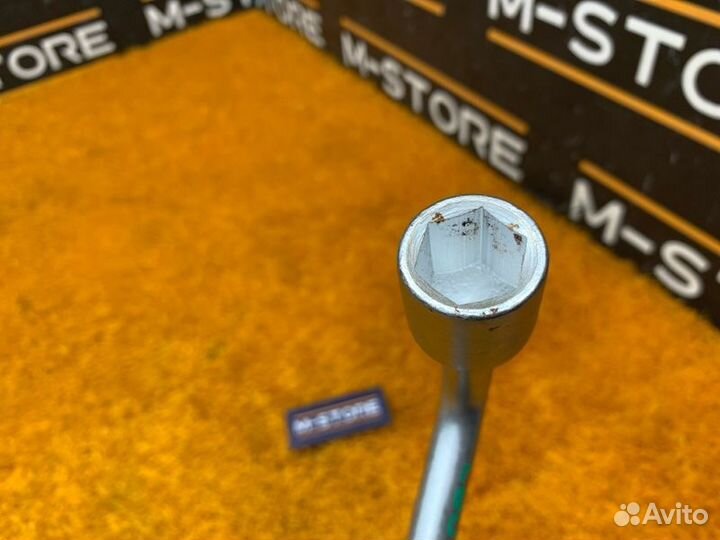 Балонник Mercedes-Benz E-Class W211 272.964 2005