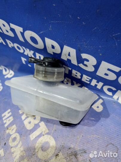 Бачок для тормозной жидкости Ваз Лада 2110 седан