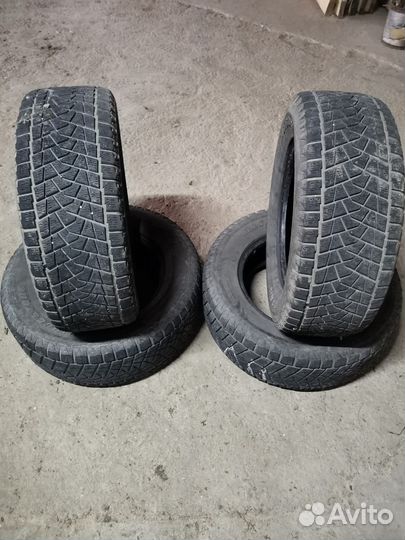 Bridgestone Blizzak DM-Z3 285/60 R18