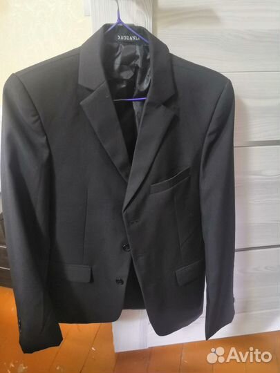 Продаётся школьный пиджак