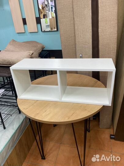 Полка для книг 