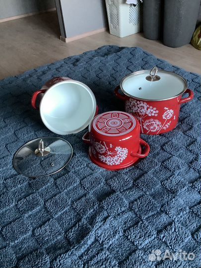 Набор кастрюль