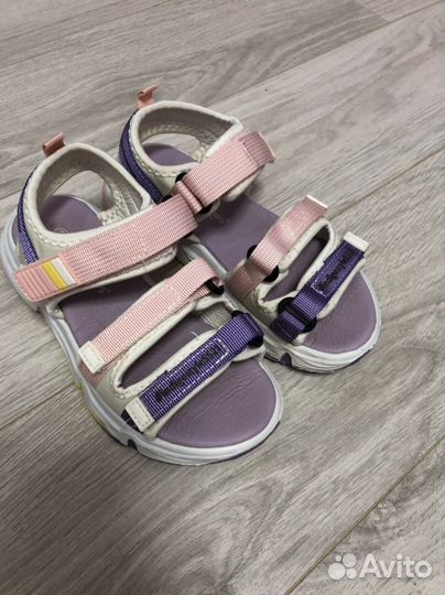 Босоножки для девочки
