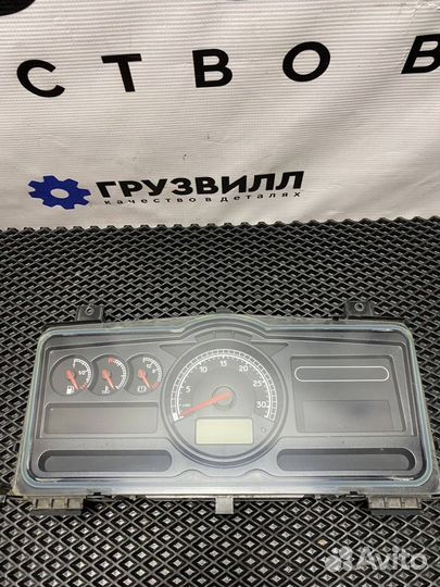 Панель приборов (щиток) Renault Premium 7421050636