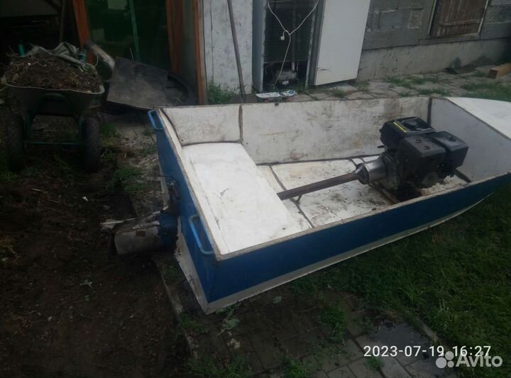 Продам водометную лодку