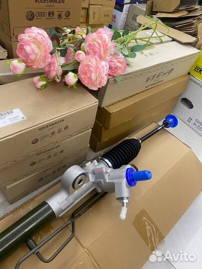 Рулевая рейка на Nissan N16 новая