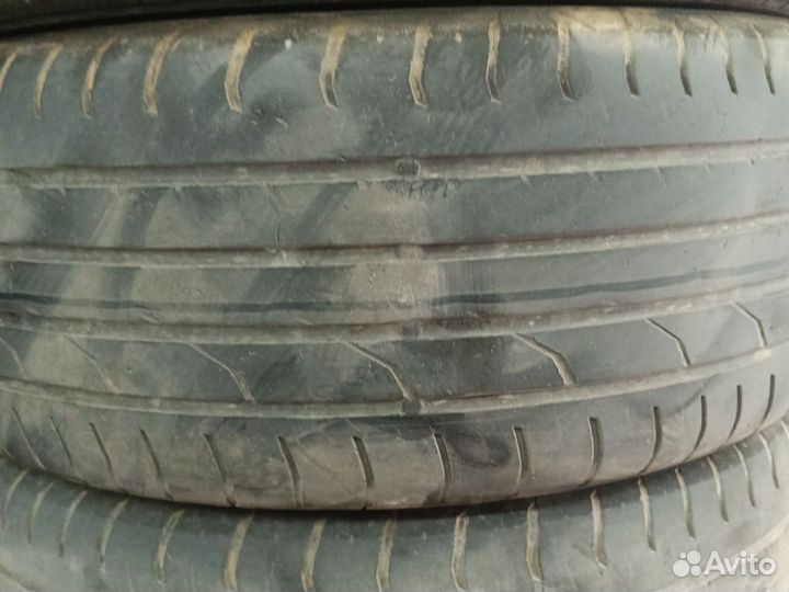 Continental ContiPremiumContact 2 215/55 R17 94V
