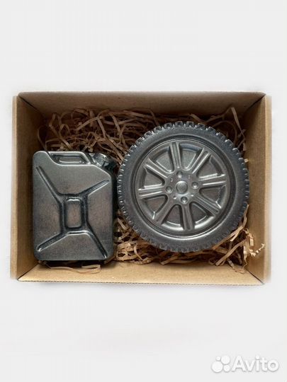 Подарок для мужчин, мальчиков на праздники из мыла