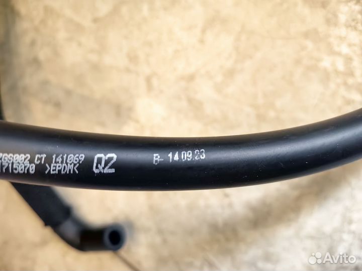 Трубка вентиляции Mercedes A4635010125