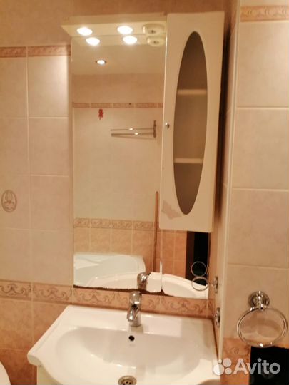 Набор мебели для ванной:зеркало раковина тумба