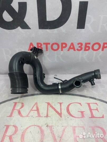 Патрубок воздушного фильтра Land Rover Velar L560