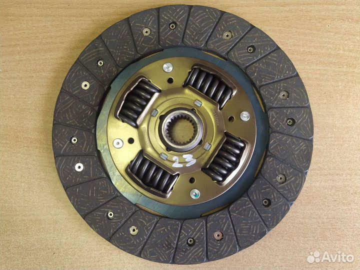 Диск сцепления mitsubishi pajero 2 6G72 12v