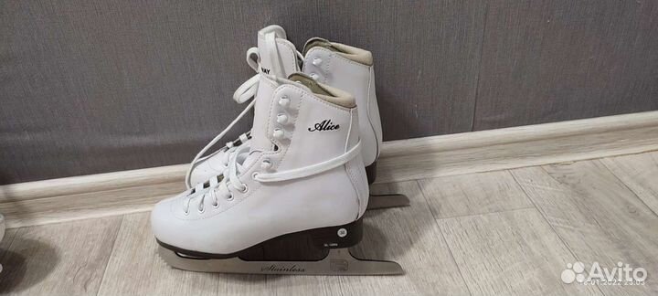 Коньки фигурные