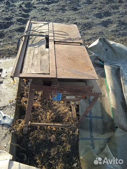 Деревообрабатывающий станок