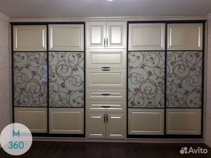 Черный шкаф