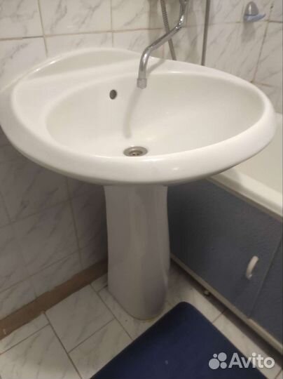 Раковина в ванную бу