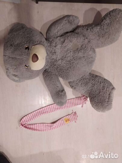 Большой плюшевый мишка