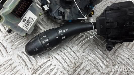 Переключатель поворотов и дворников (стрекоза) hyu