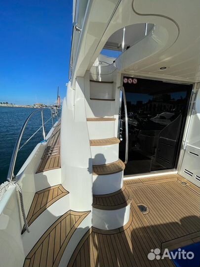 Аренда яхты, катера, парусника в Сочи