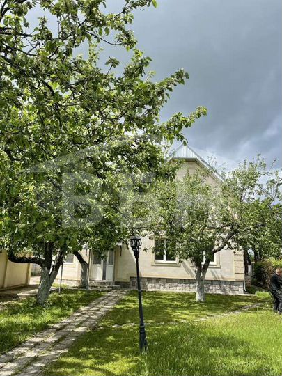 Коттедж 235 м² на участке 16 сот.