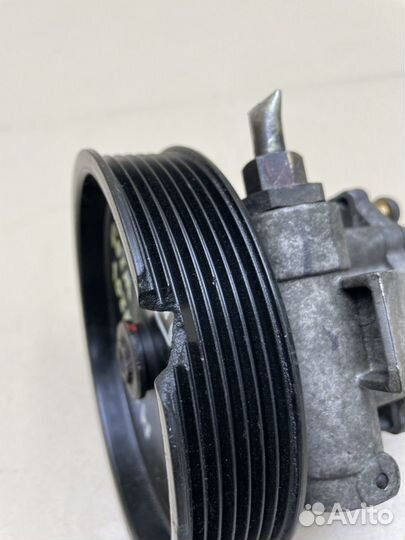 Насос гура Mercedes W203 A0034664001