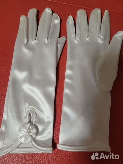 Перчатки белые свадебные