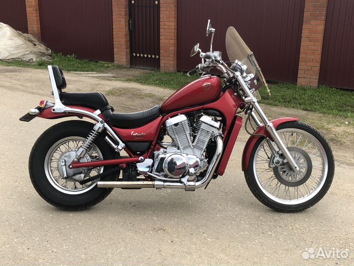 Suzuki VS 800 intruder