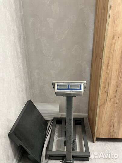 Напольные товарные весы до 300 кг